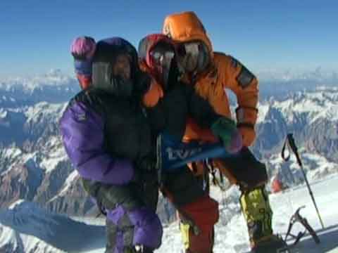 
Juanito Oiarzabal On K2 Summit July 26, 2004 - K2: El Gran Cristal Y El Leon Domado (Al Filo De Lo Imposible) DVD
